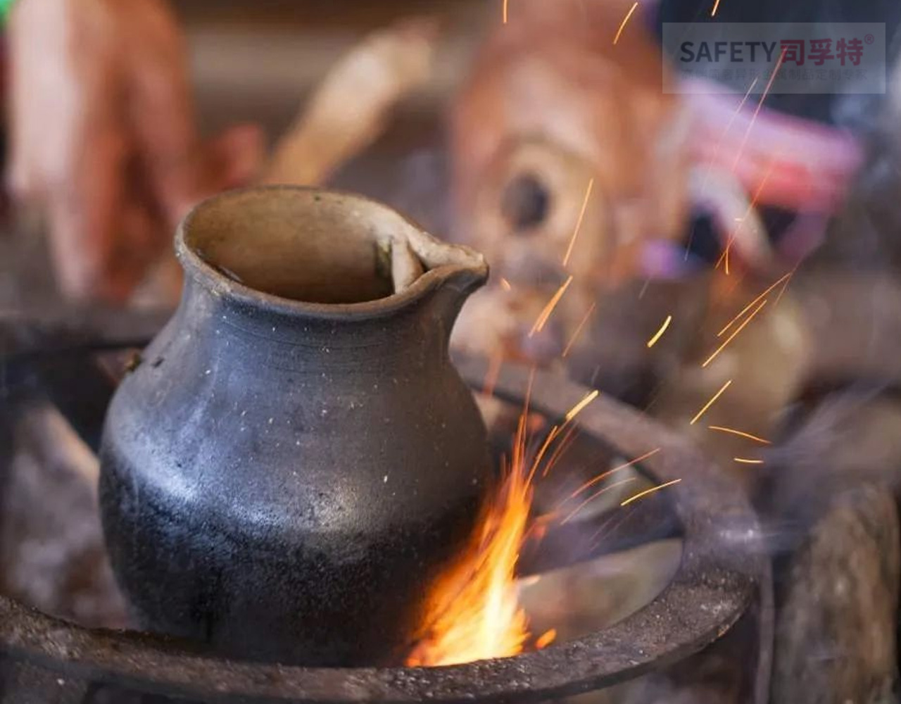 火塘烤茶（圍爐煮茶）文化：人間煙火，歲月靜好 (圖3)