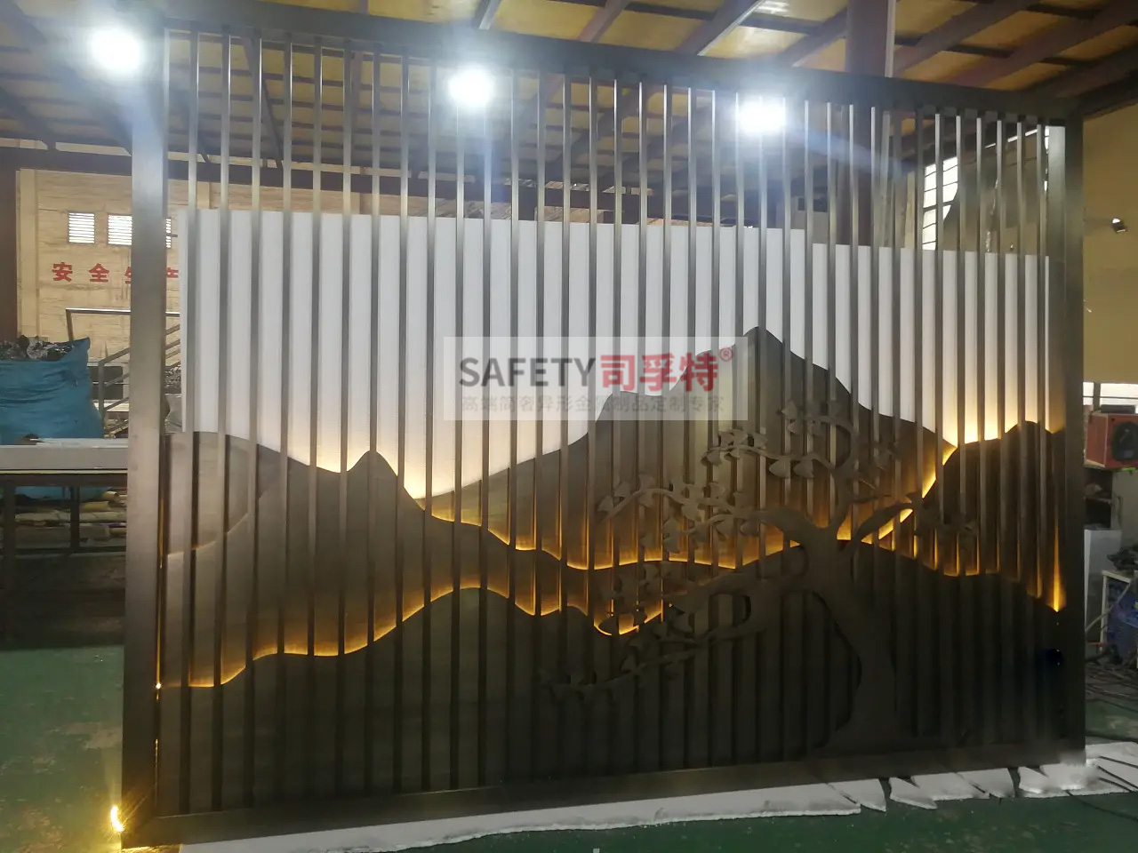金屬山水屏風(fēng)隔斷：新中式古典風(fēng)，精致優(yōu)雅，輕奢舒適(圖3)