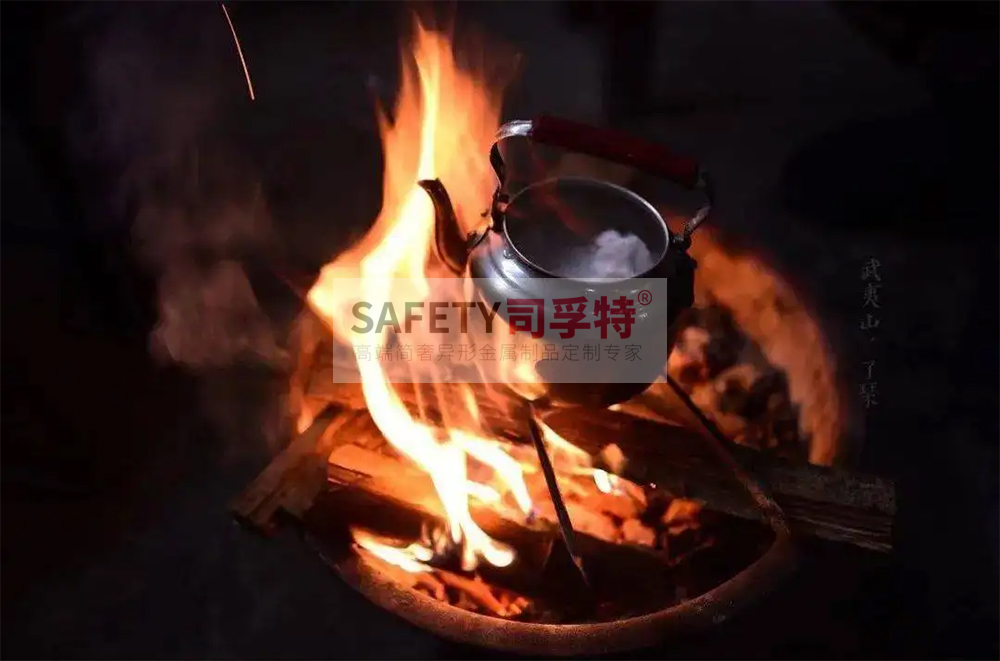 經典永不過時，“圍爐煮茶”掀起新式社交風「司孚特圍爐茶桌」(圖1)
