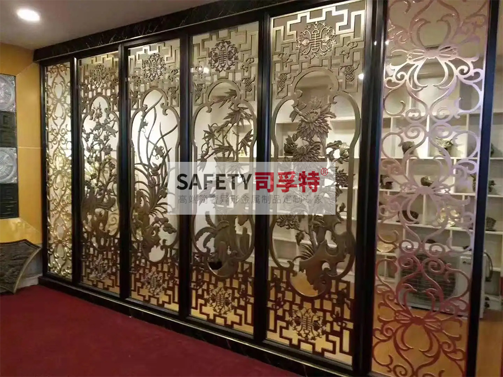 金屬屏風(fēng)有哪些種類？什么材質(zhì)的金屬屏風(fēng)好？[司孚特金屬屏風(fēng)](圖4)