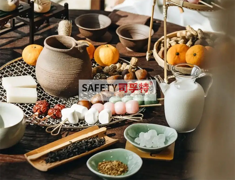 圍爐煮茶驟然爆火，一套好的圍爐茶桌必不可少[司孚特圍爐茶桌,炭火爐](圖2)